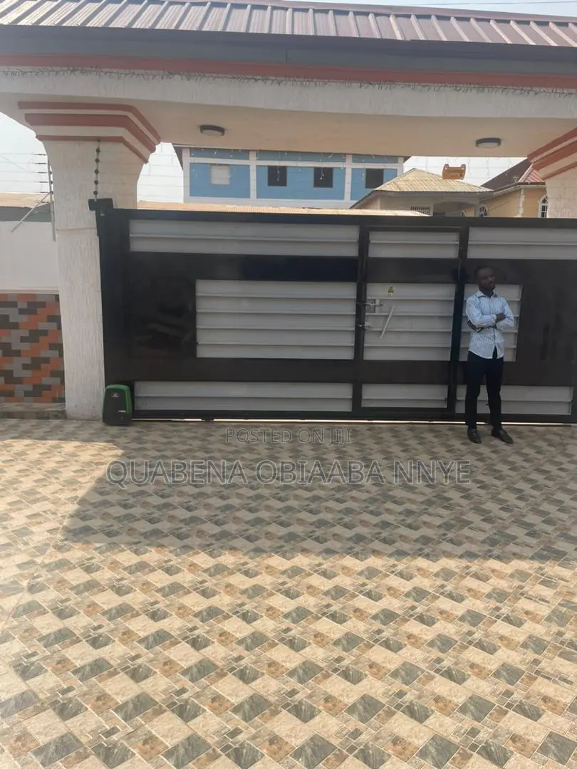 1bdrm Apartment in Lakeside Estate for rent