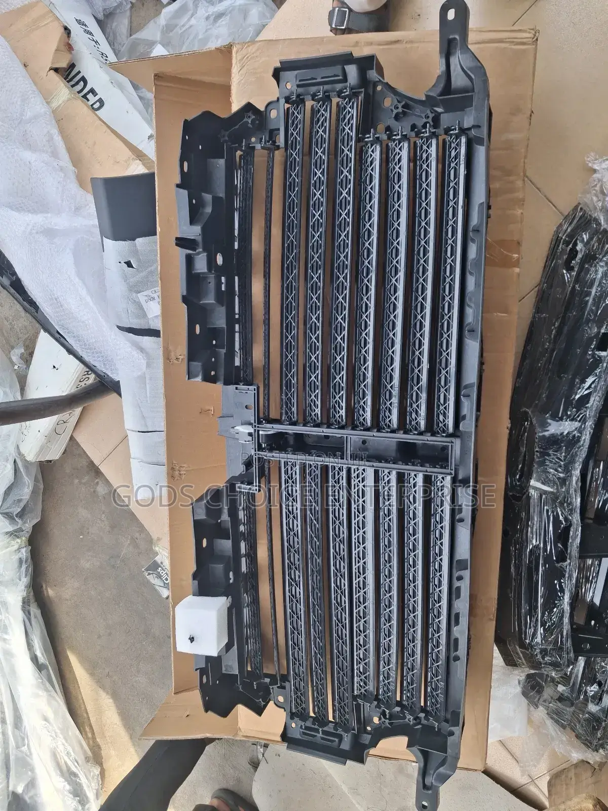 Shatter Grill Ford F150 2016-2018 With Motor