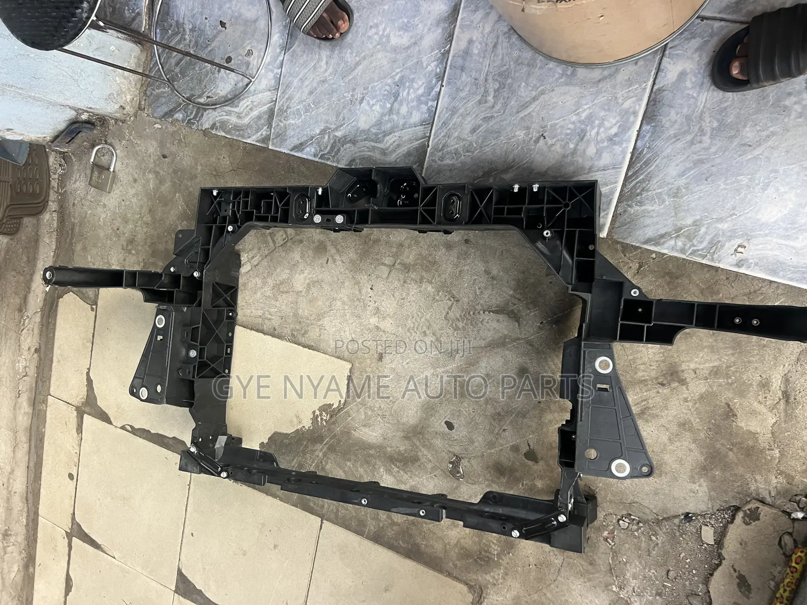 Honda Crv 2023:2026 Front Support