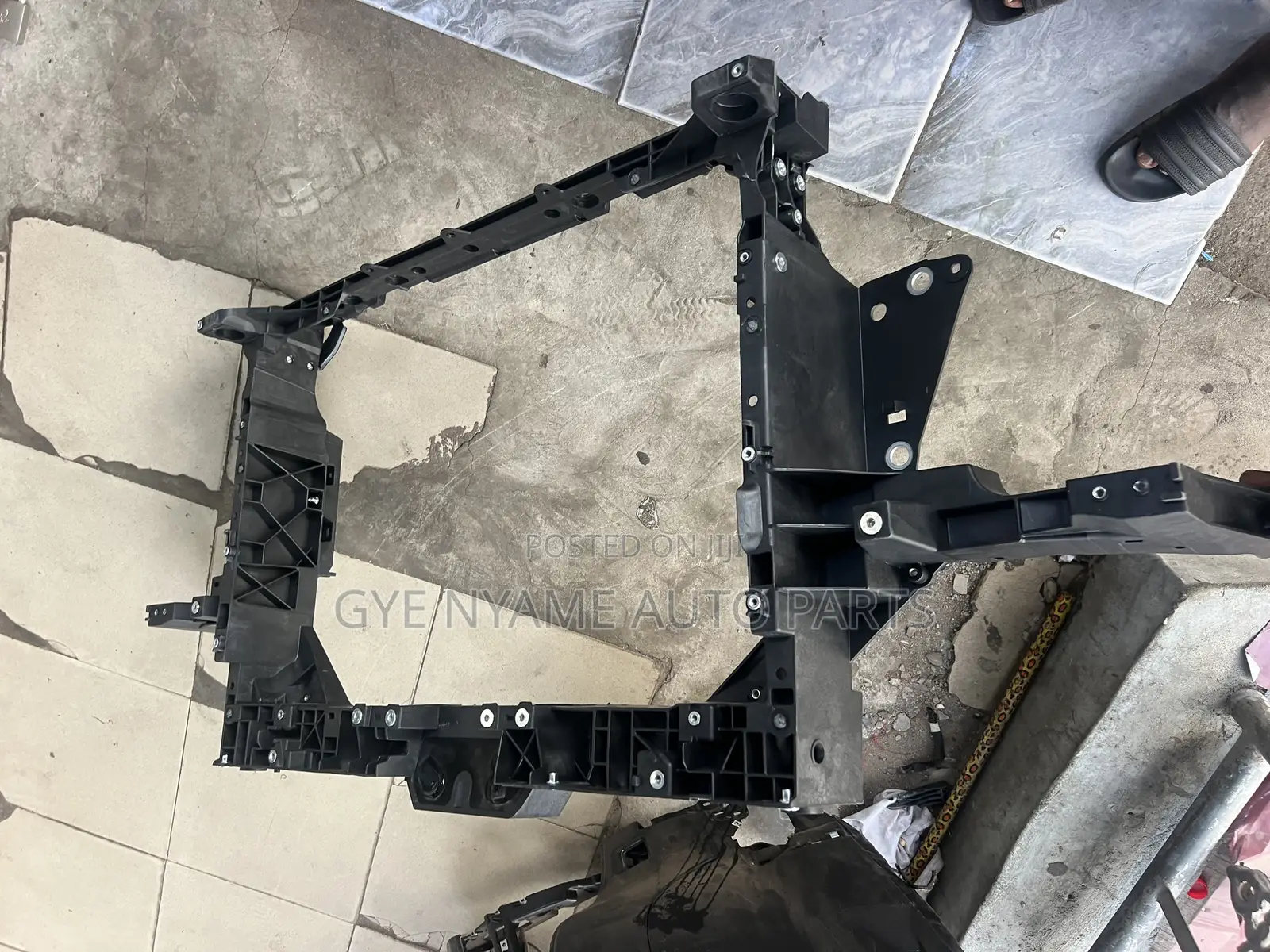Honda Crv 2023:2026 Front Support