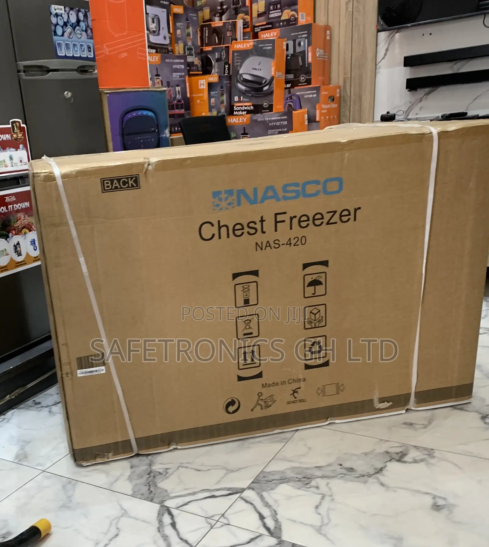 Check Out Nasco Singledoor Nas-420 380 Liters Grey Freezer