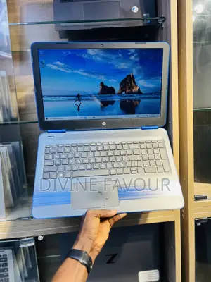 Laptop HP Pavilion 15 8GB Intel Core i5 HDD 1T