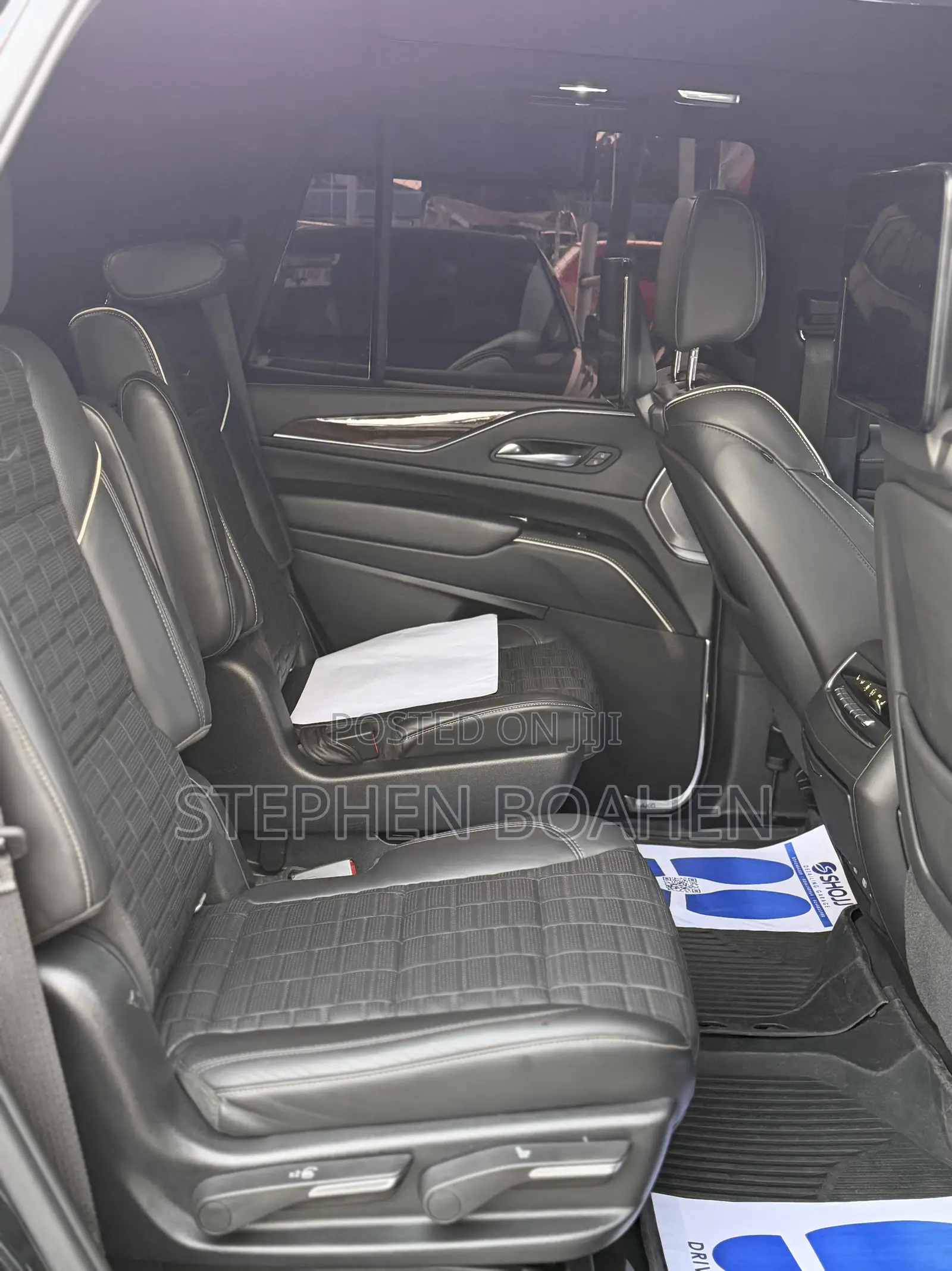 Cadillac Escalade 2022 Black