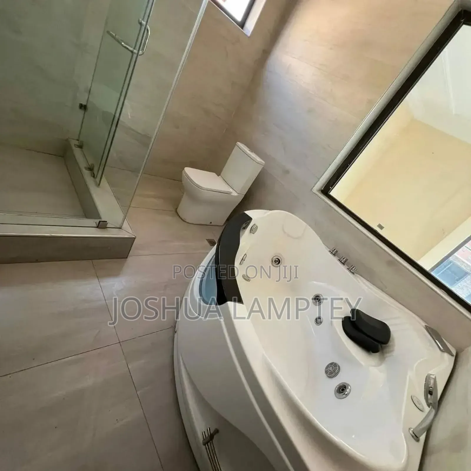 3bdrm Townhouse / Terrace in East Legon A&C Mall for rent