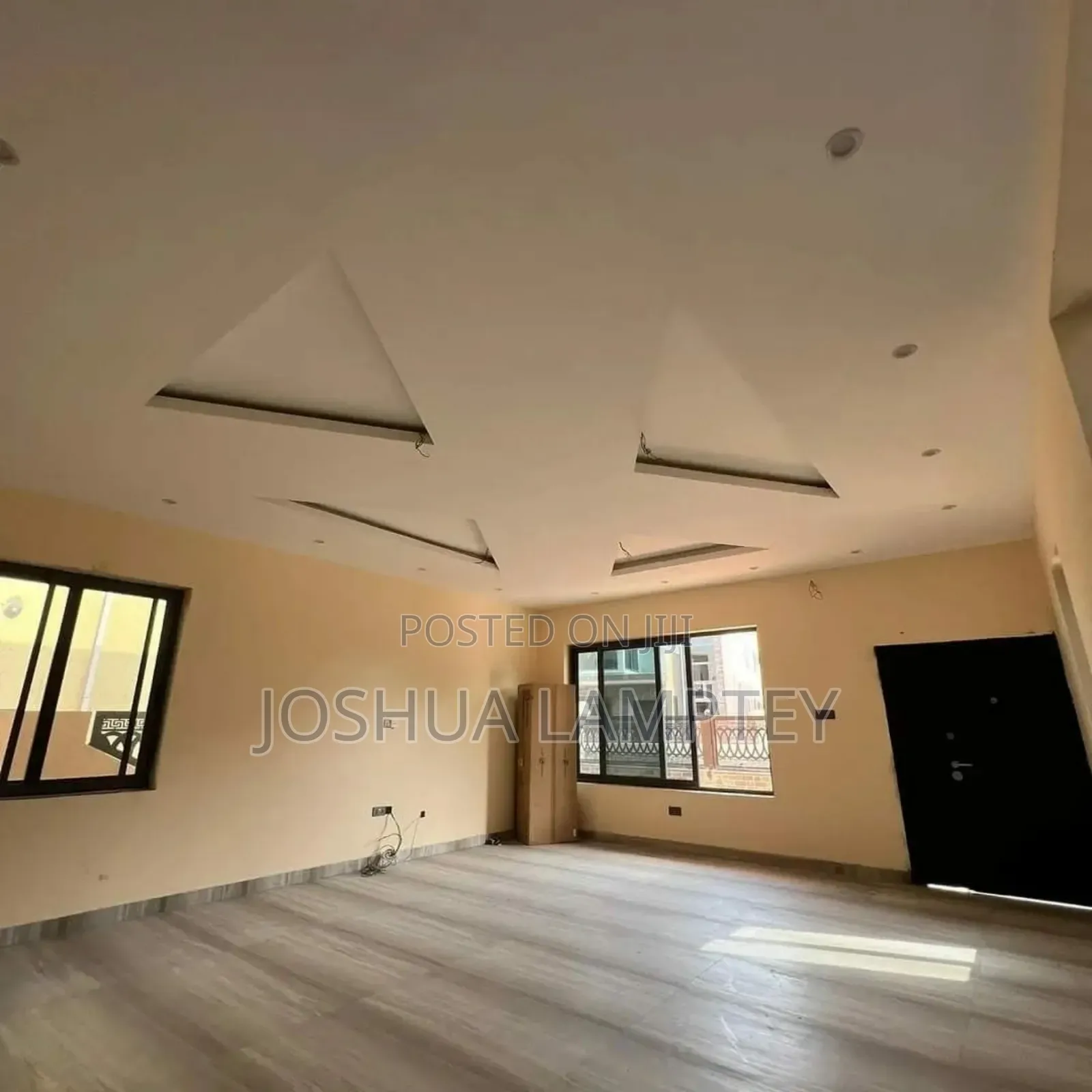 3bdrm Townhouse / Terrace in East Legon A&C Mall for rent