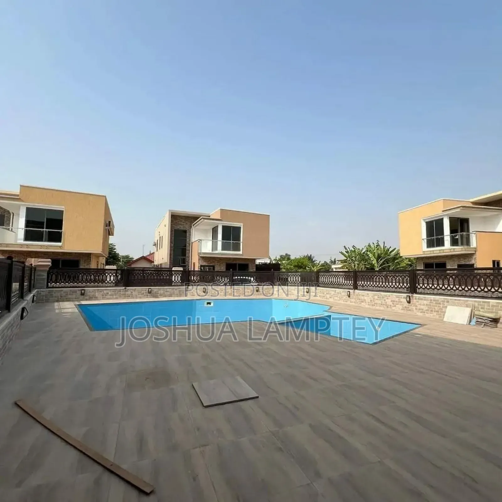 3bdrm Townhouse / Terrace in East Legon A&C Mall for rent