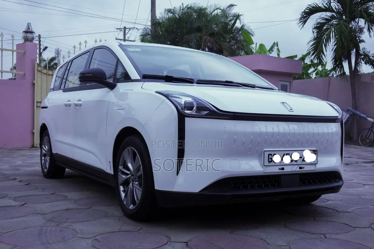 Very Spacious Electric Car for Rent