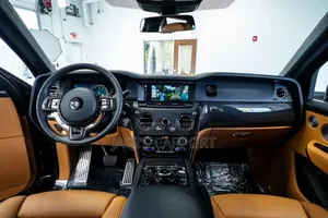 Rolls-Royce Cullinan Black Badge 2024 Black