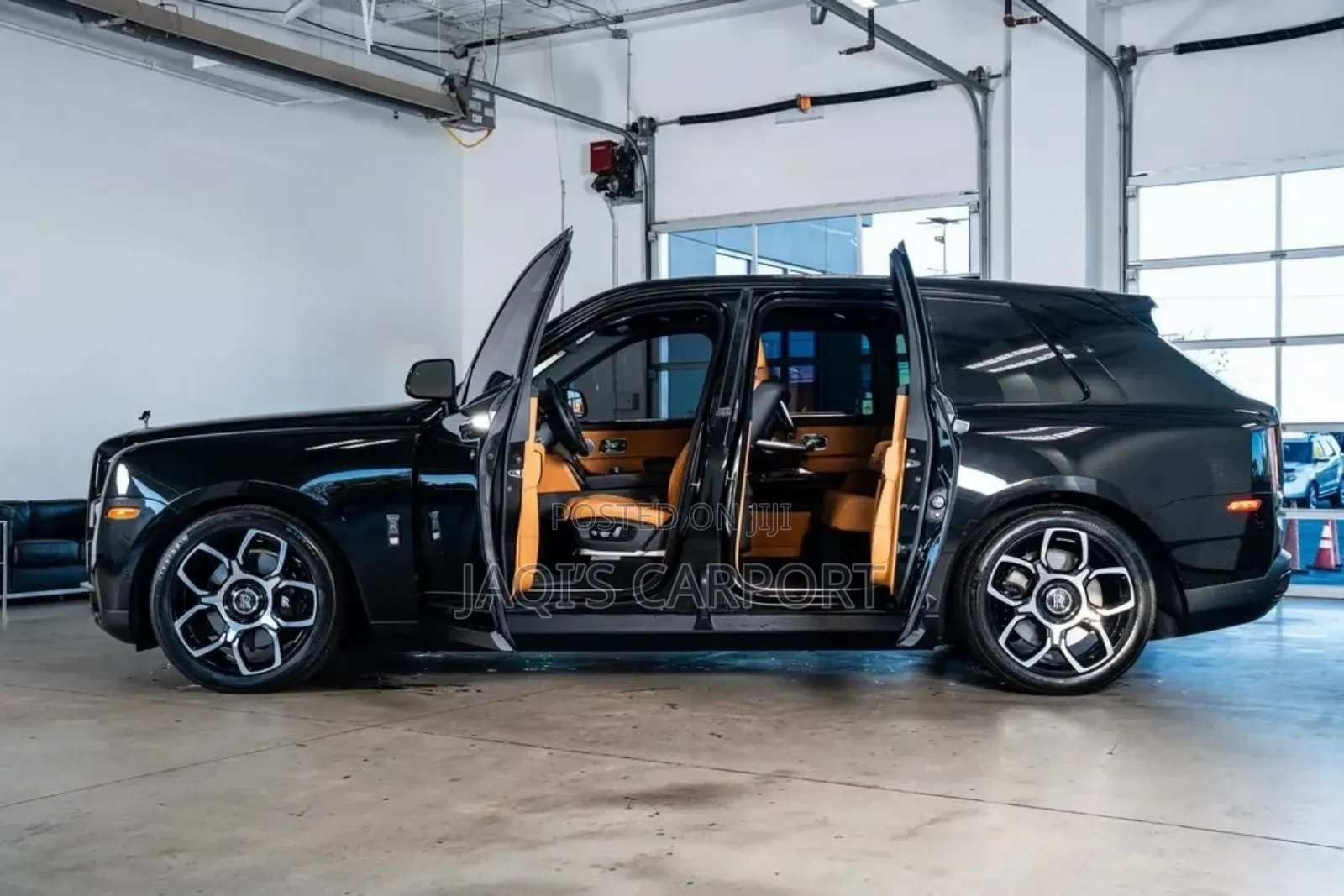 Rolls-Royce Cullinan Black Badge 2024 Black