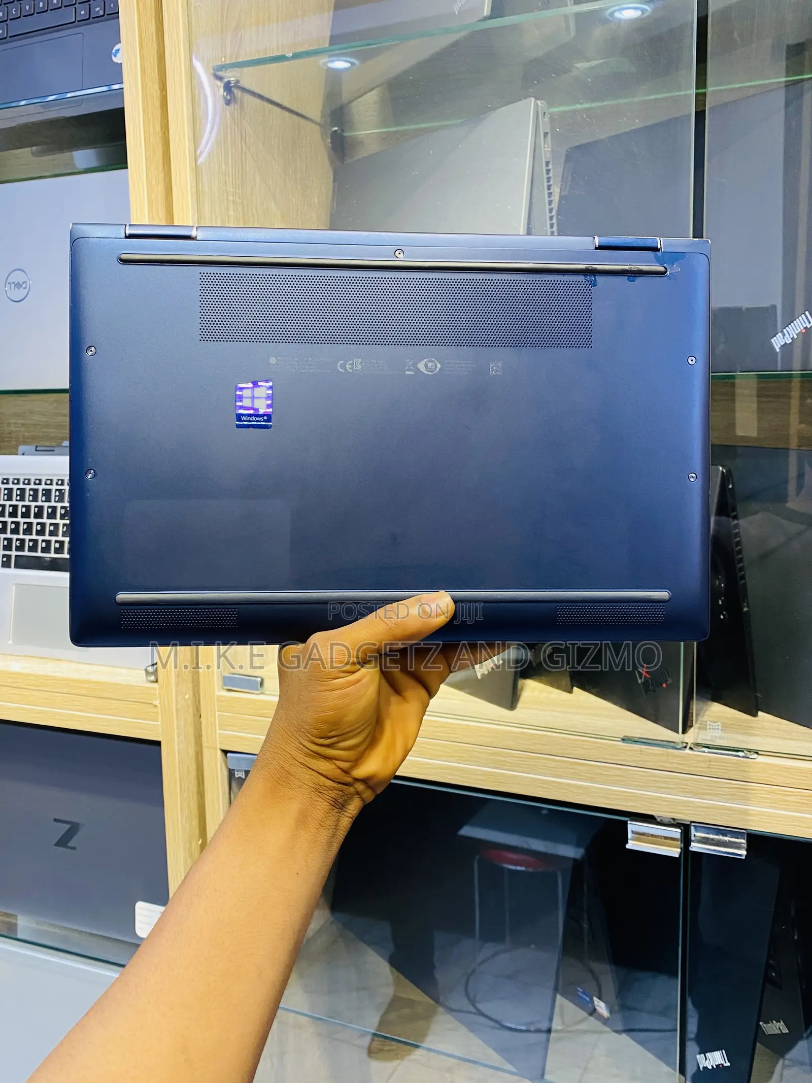 Laptop HP Dragonfly G3 16GB Intel Core i7 SSD 512GB
