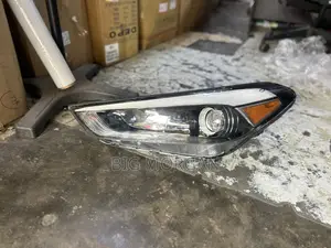Hyundai Tucson 2016-2018 Headlight Full Led Available