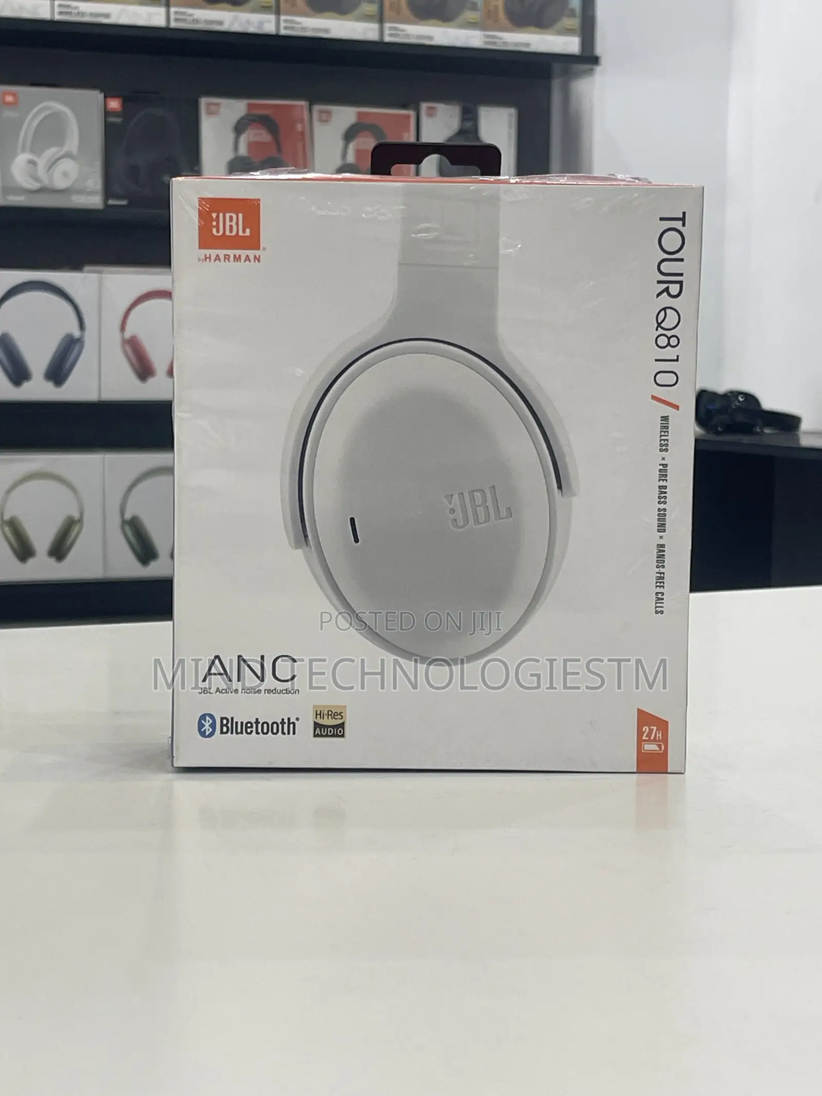 JBL Tour Q810