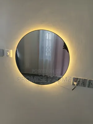 Mirror Grid Round Arc