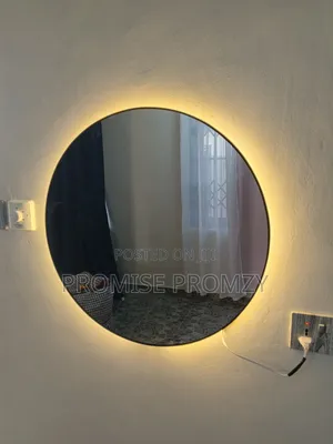 Mirror Grid Round Arc