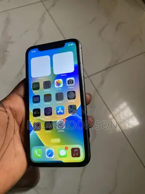 Apple iPhone 11 64 GB Black