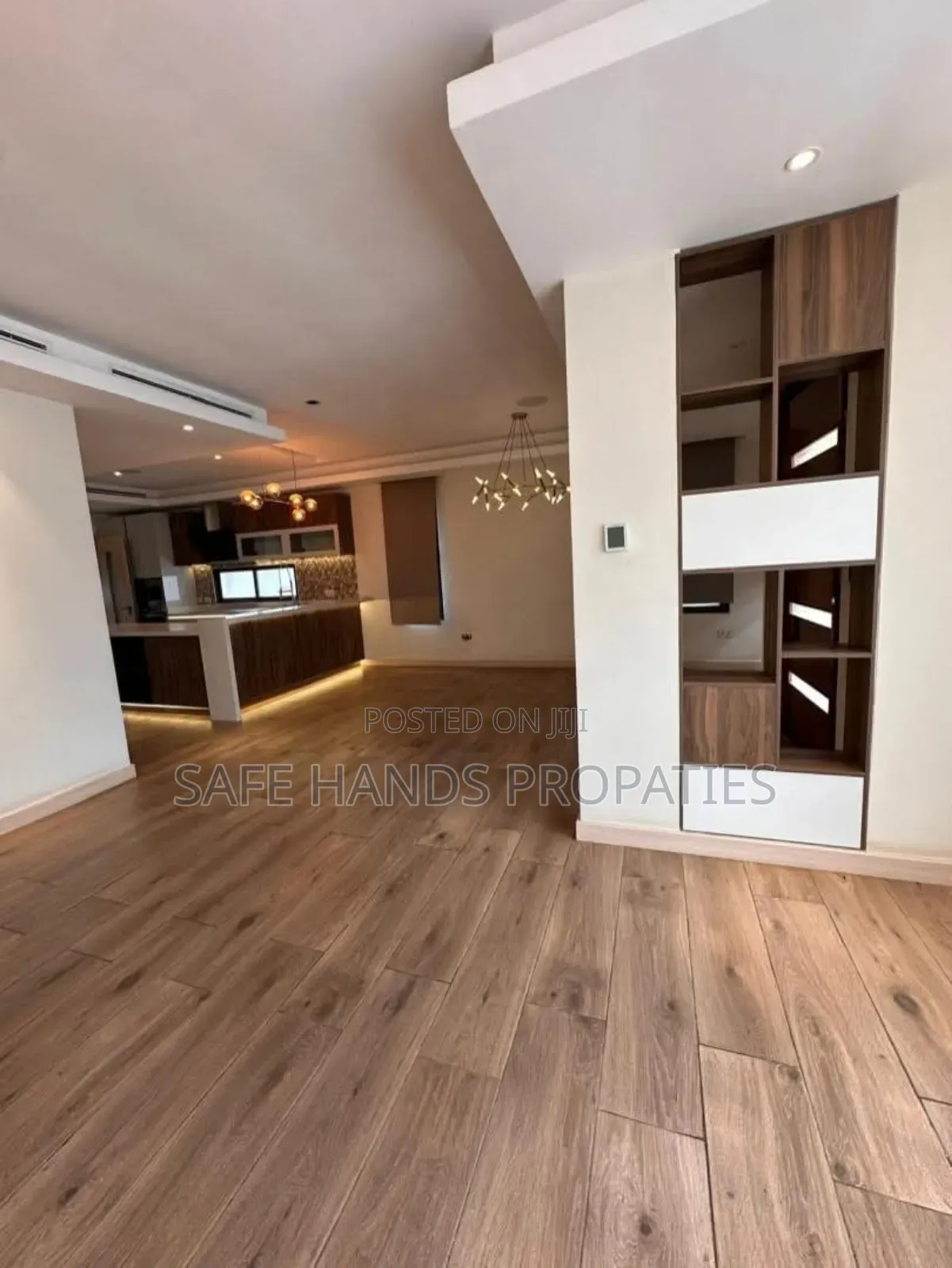 4bdrm House in Cantonment, Accra Metropolitan for sale