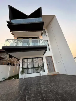4bdrm House in Adjiringanor, Accra Metropolitan for sale