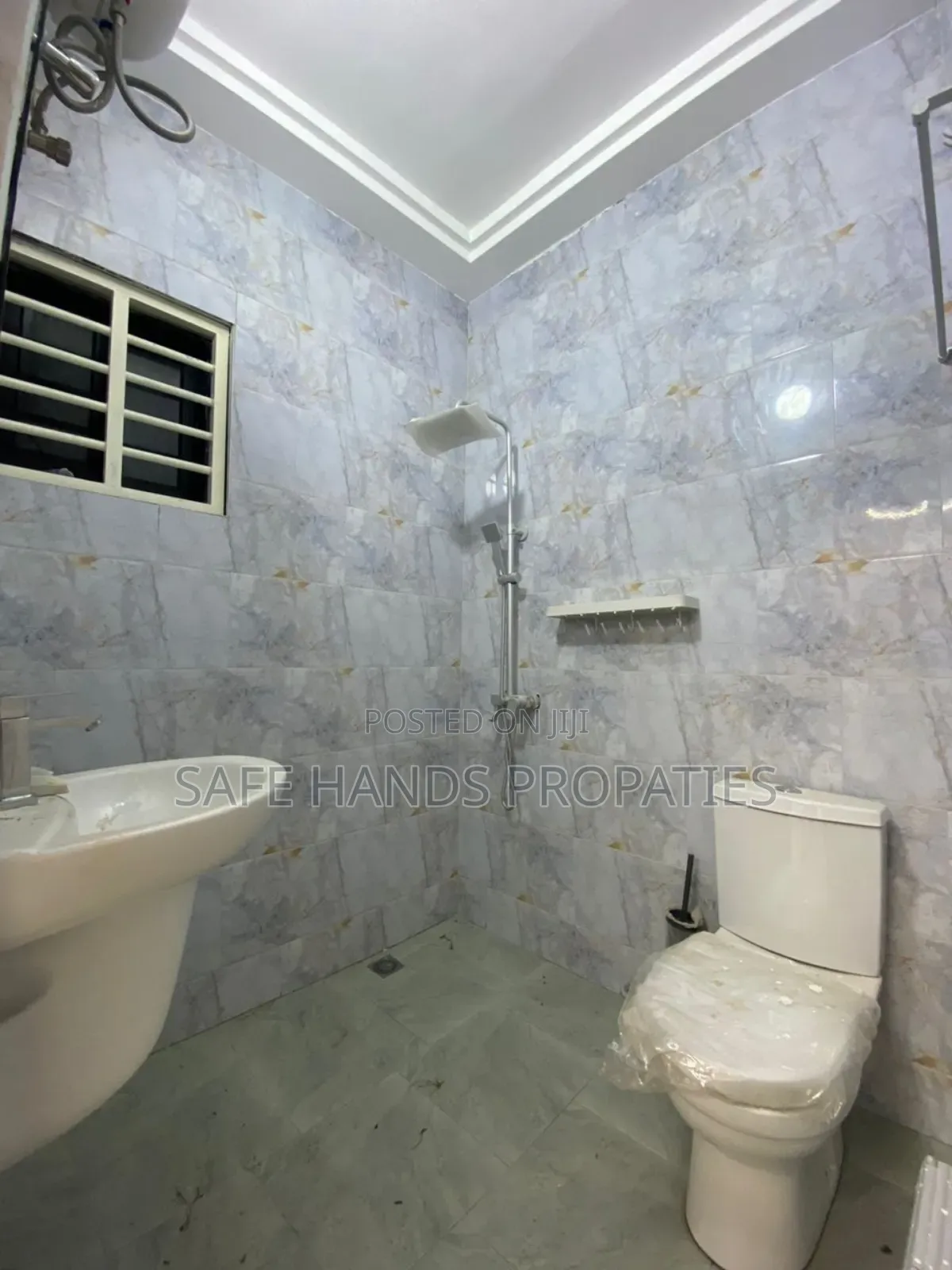 4bdrm House in Santeo, Accra Metropolitan for sale