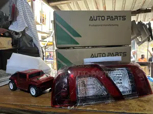 Nissan Navara 2023 2024 2025 Taillight