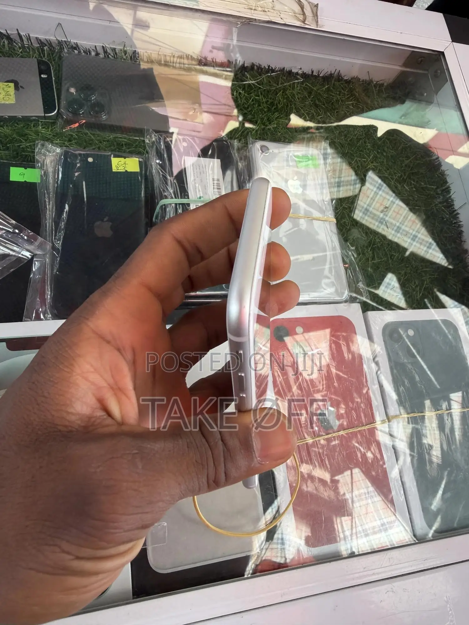 New Apple iPhone 8 64 GB White