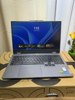 New Laptop Lenovo LOQ 15IRH8 16GB Intel Core i5 SSD 512GB