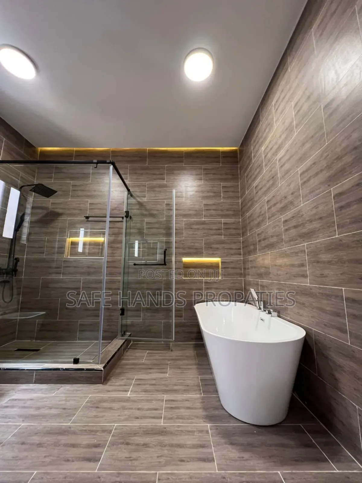 4bdrm House in Oyarifa, Accra Metropolitan for sale