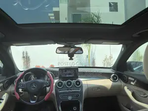 Mercedes-Benz C300 2015 Blue