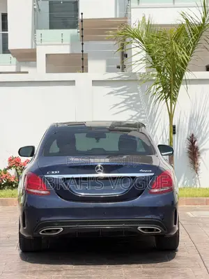 Mercedes-Benz C300 2015 Blue