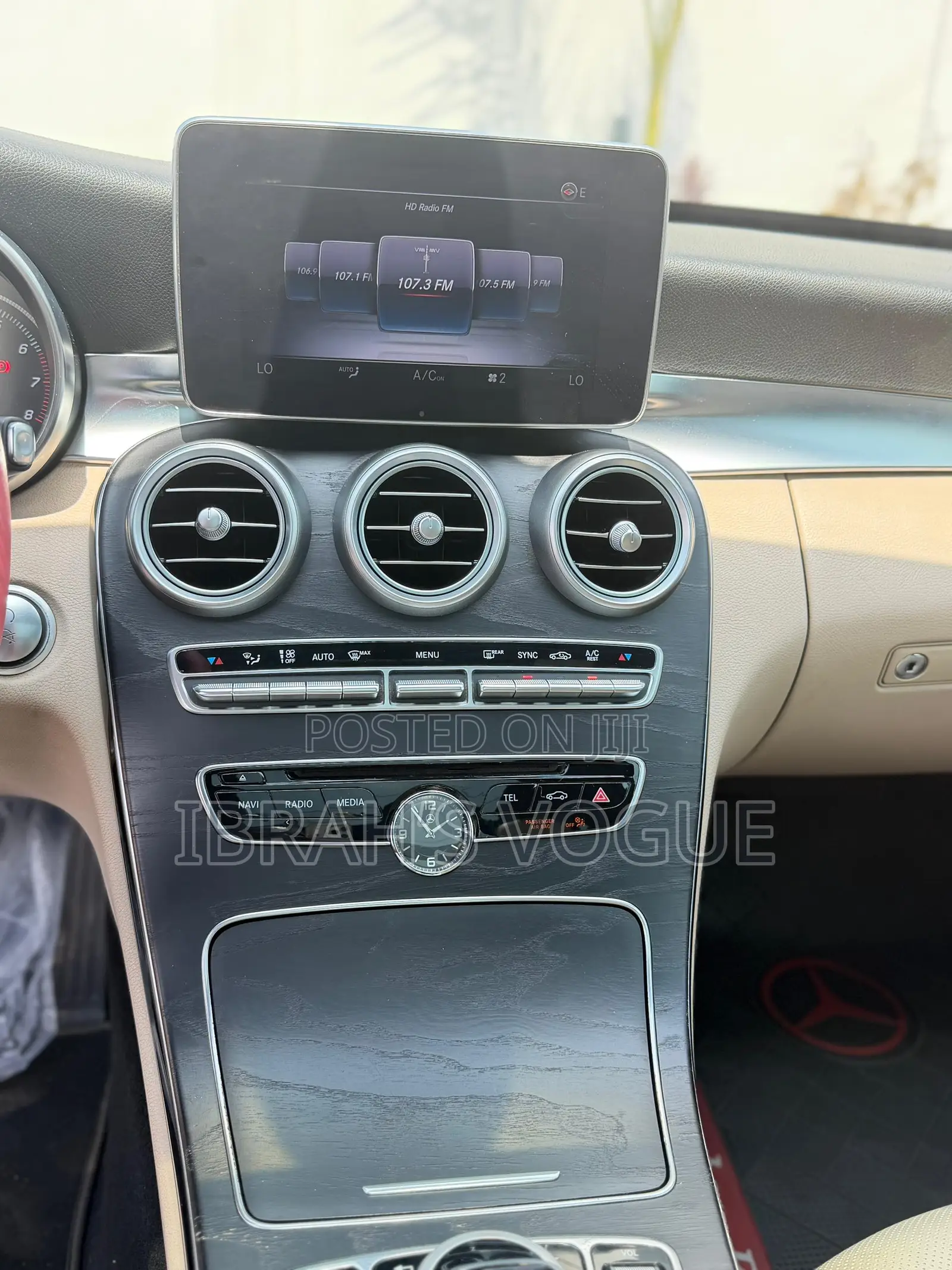 Mercedes-Benz C300 2015 Blue