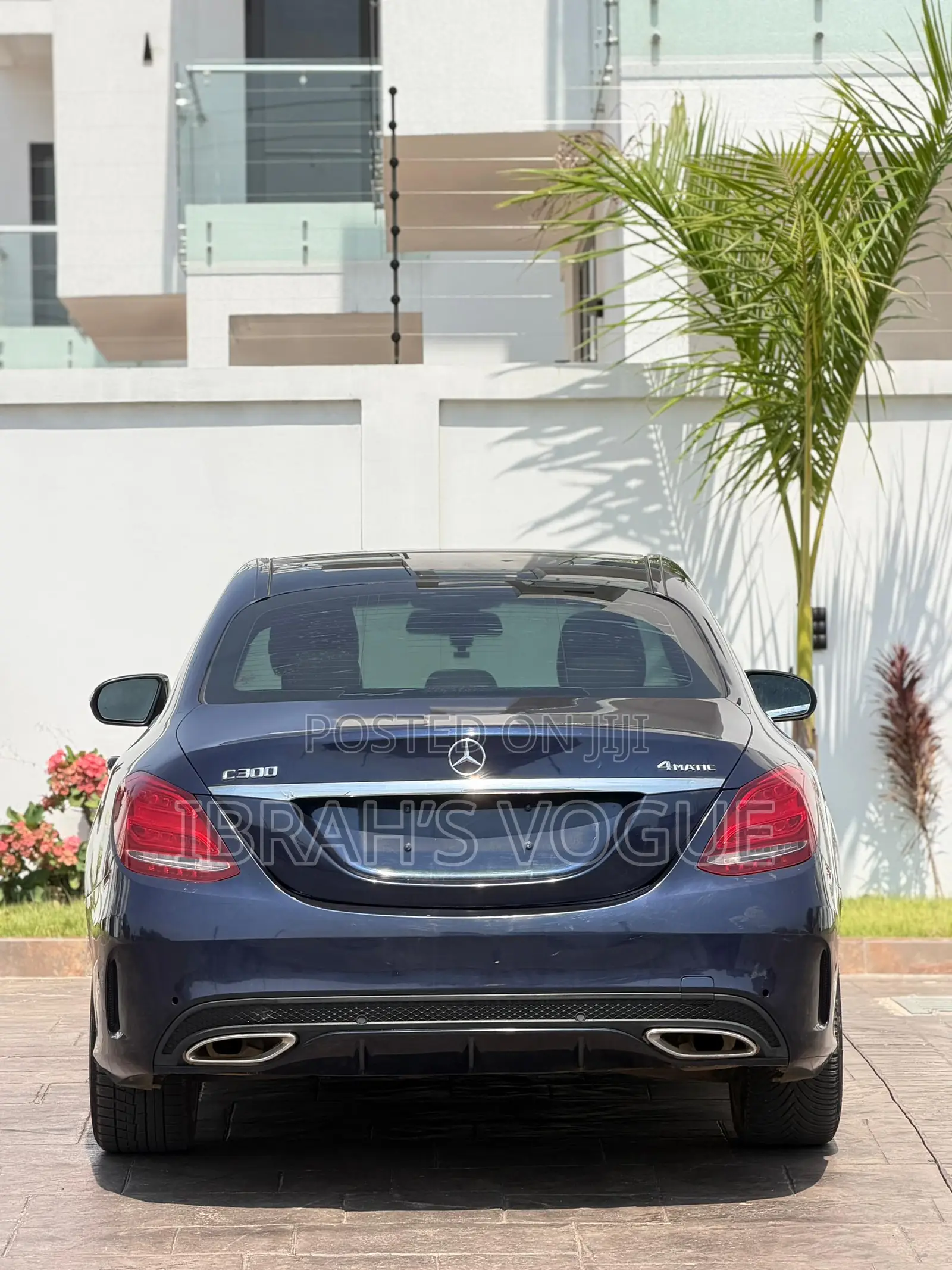 Mercedes-Benz C300 2015 Blue