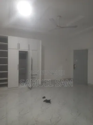 6bdrm House in Tems Community 11, Tema Metropolitan for rent