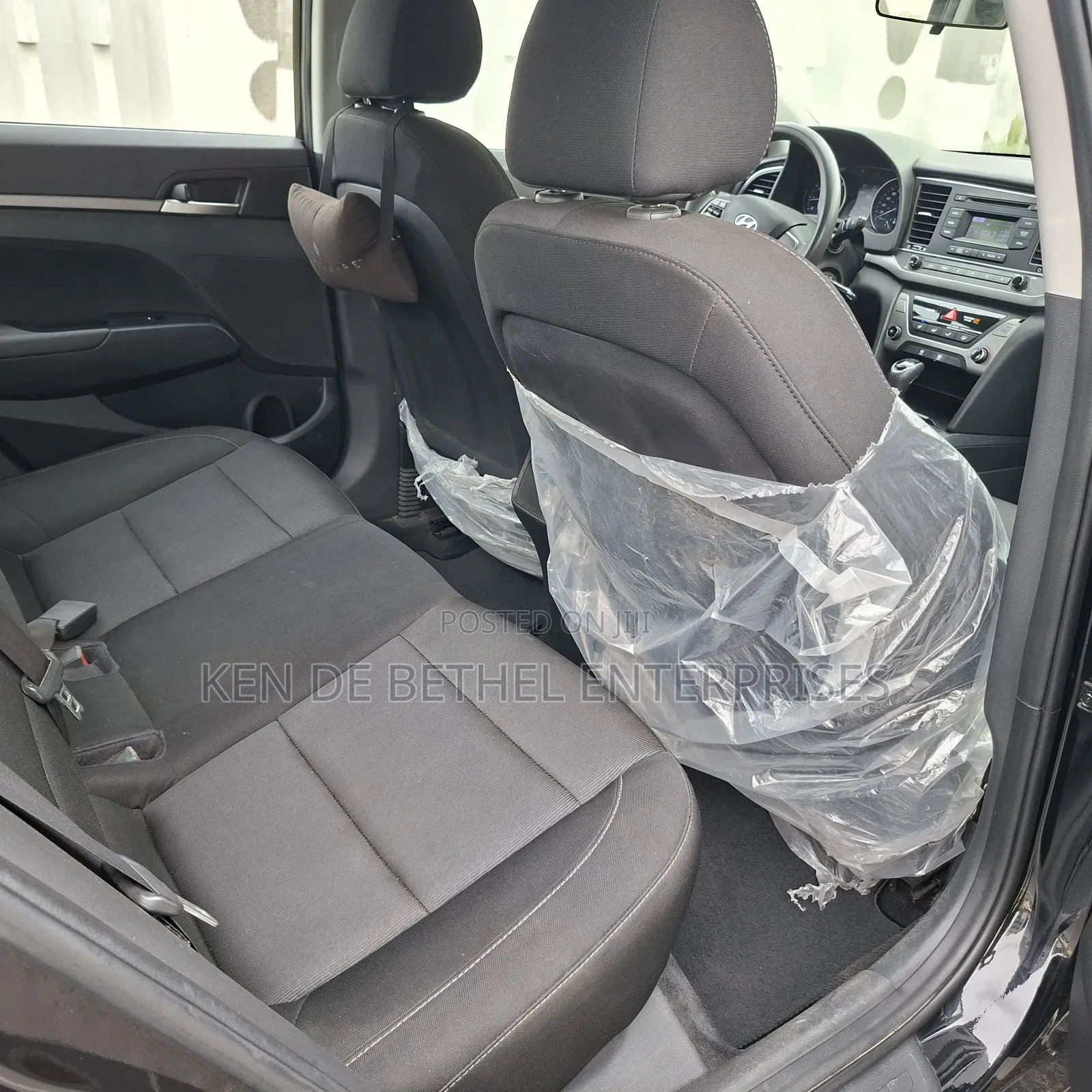 Hyundai Elantra SE Sedan FWD (2.0L 4cyl 6M) 2017 Black