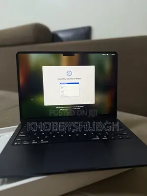 New Laptop Apple MacBook Air 16GB Apple M4 SSD 256GB