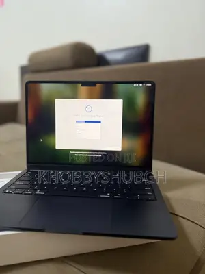 New Laptop Apple MacBook Air 16GB Apple M4 SSD 256GB