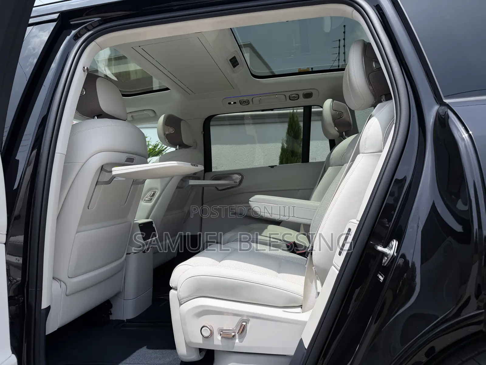 New Lynk & Co 900 2025 Black