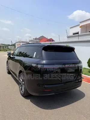 New Lynk & Co 900 2025 Black