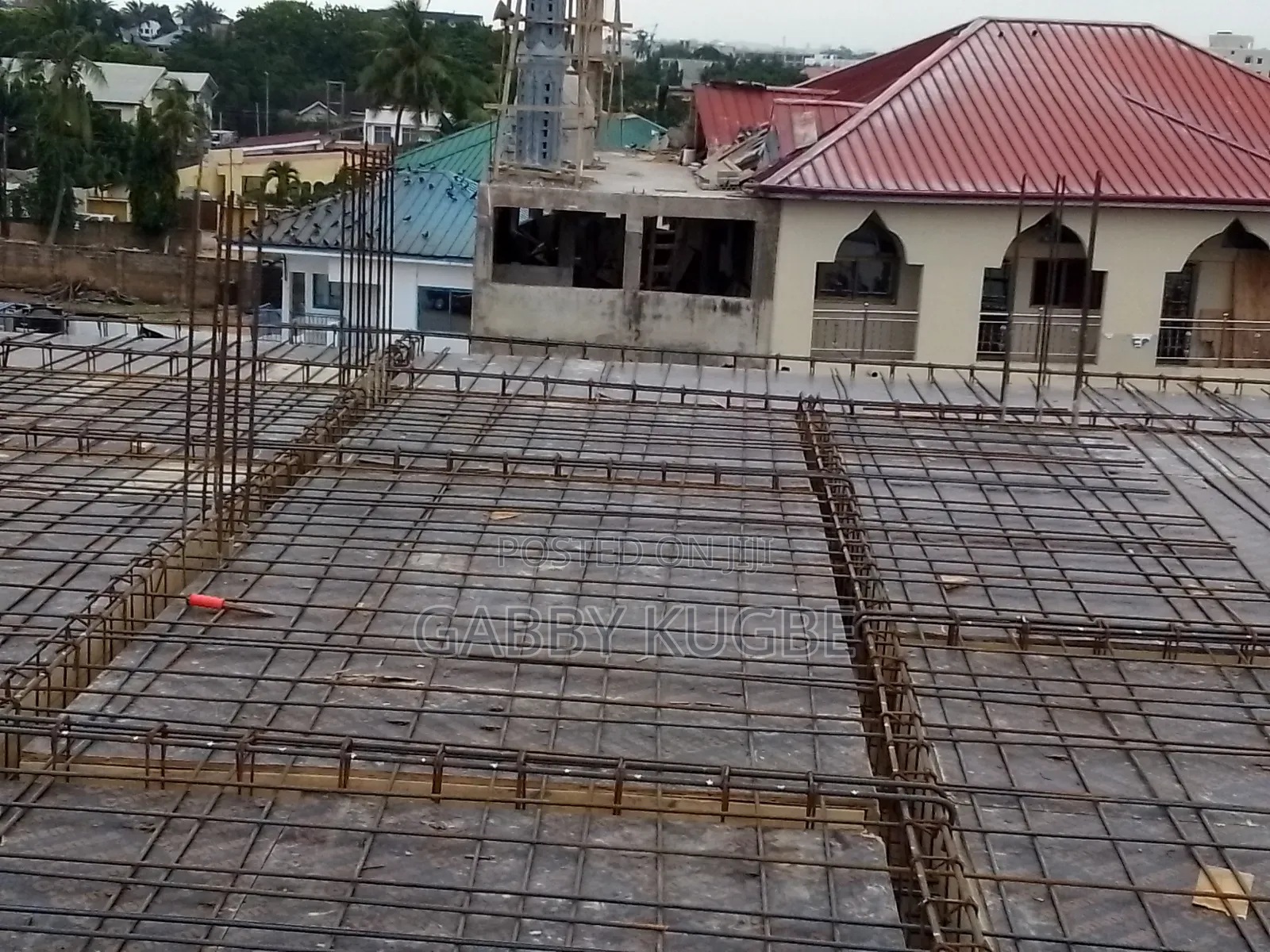 Professional Roofing Carpenter