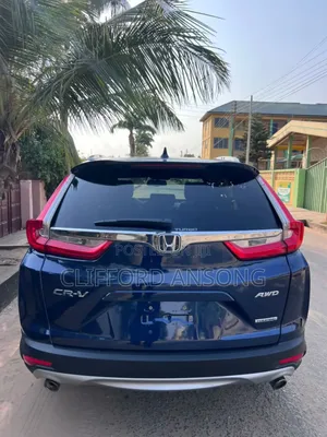 Honda CR-V Touring AWD 2018 Blue