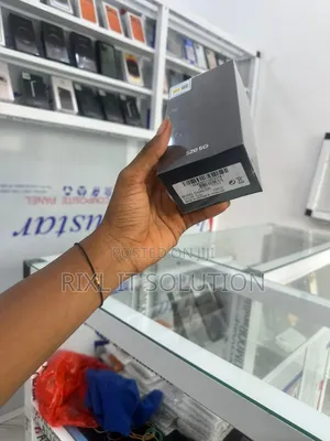 New Samsung Galaxy S20 128 GB Gray