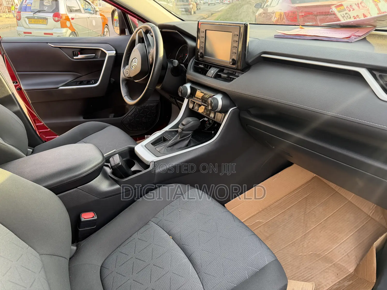 Toyota RAV4 XLE Premium AWD 2020 Red