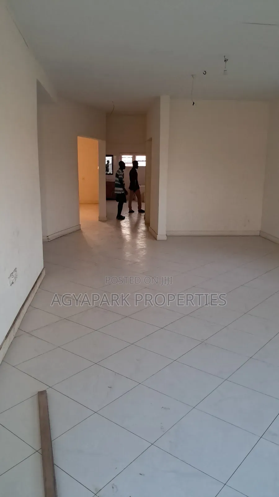 Commercial House for Sale