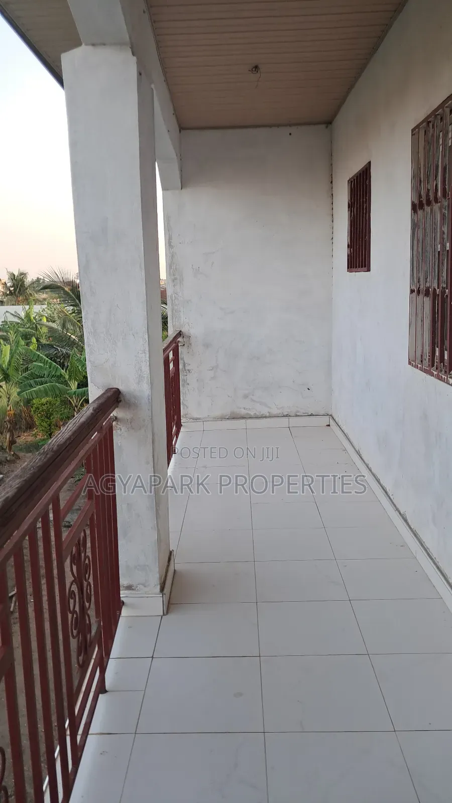 Commercial House for Sale