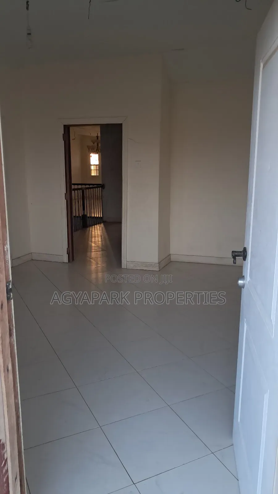 Commercial House for Sale