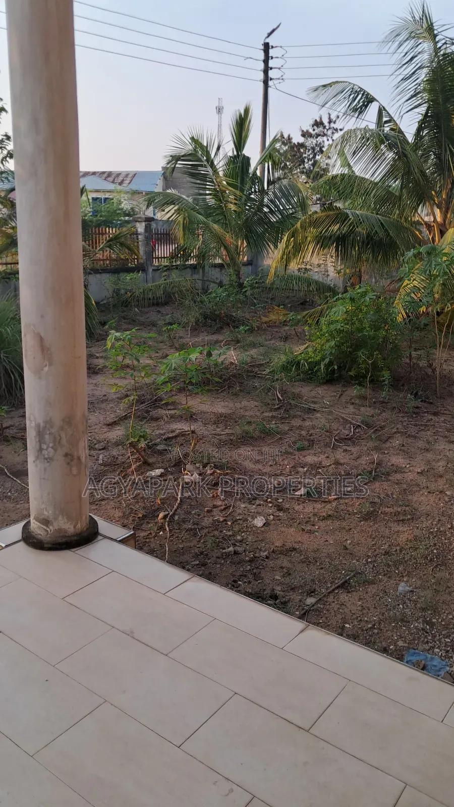 Commercial House for Sale