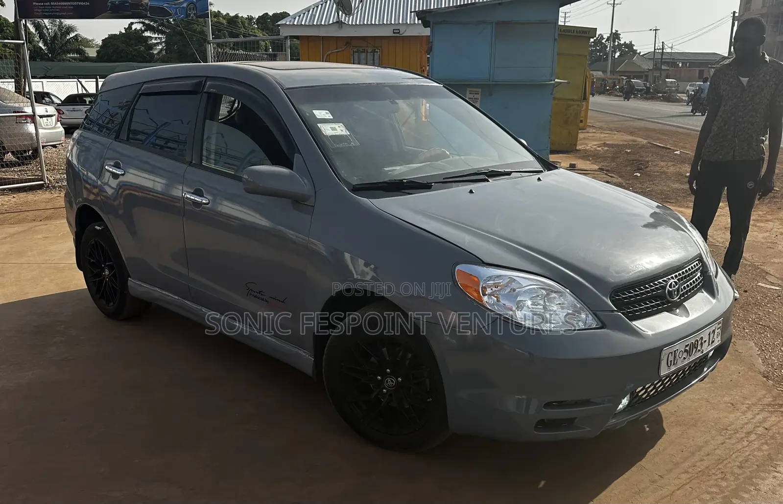 Toyota Matrix Hatchback FWD (1.8L 4cyl 5M) 2007 Gray