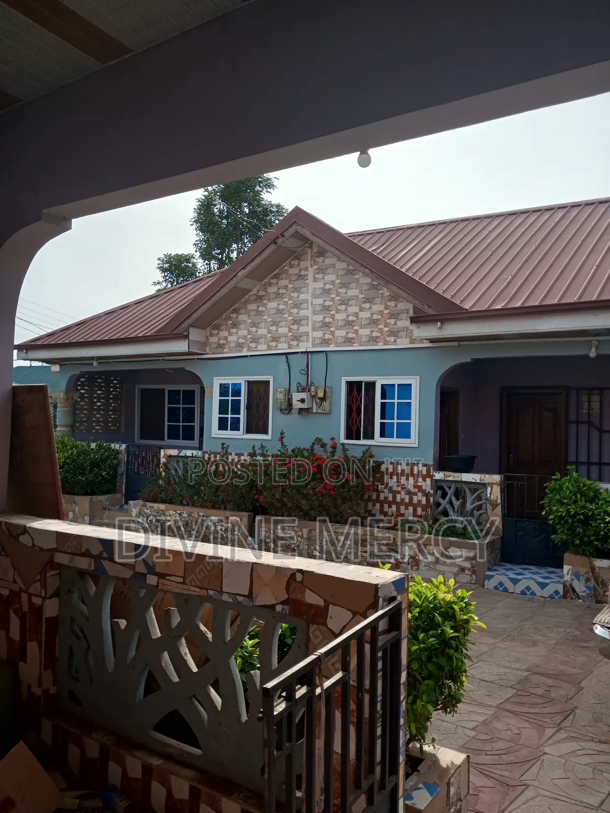 1bdrm Apartment in Tuba, Awutu Senya East Municipal for rent