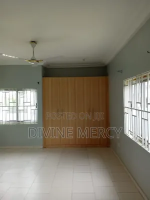 3bdrm Bungalow in Krispo City/Doctor, Awutu Senya East Municipal