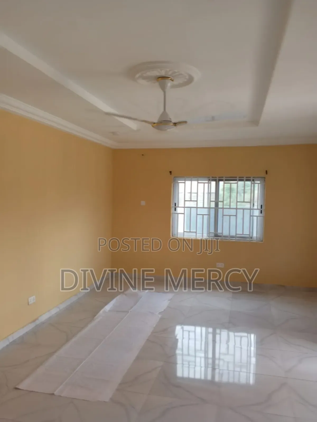 3bdrm Bungalow in Krispo City/Doctor, Awutu Senya East Municipal