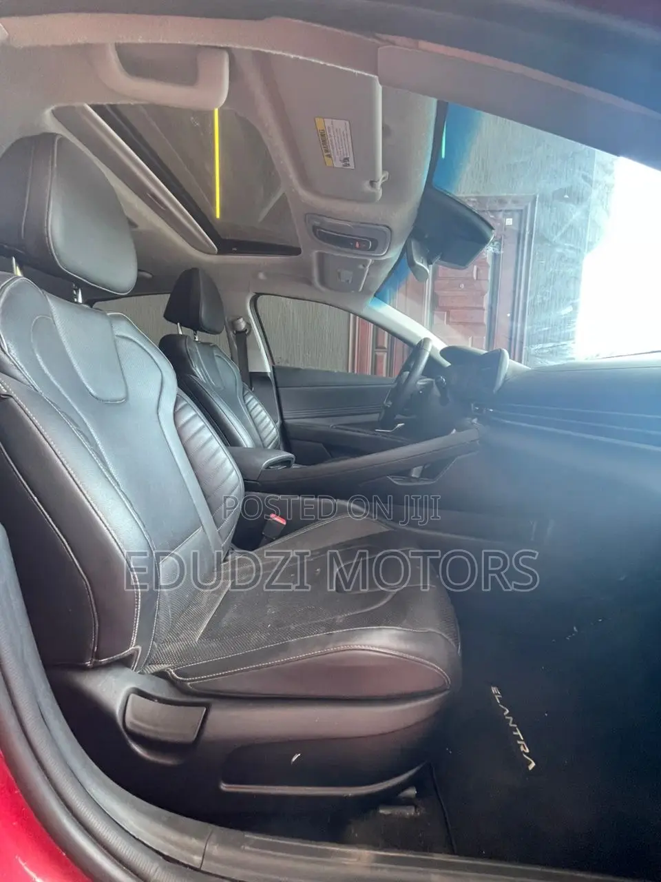 Hyundai Elantra Limited IVT 2025 Red