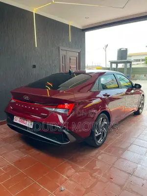 Hyundai Elantra Limited IVT 2025 Red